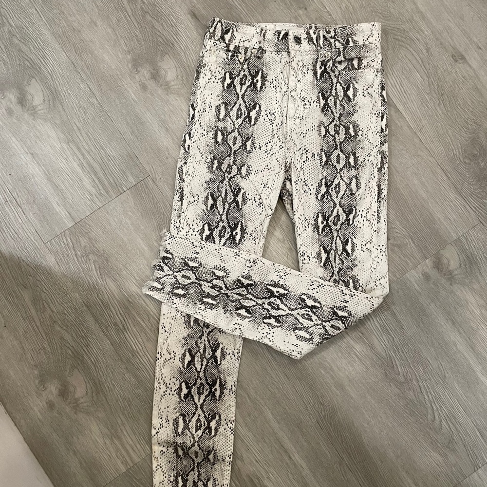 Zara High Rise Snakeprint Skinny Jean